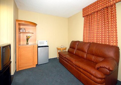 Quality Inn & Suites - Greenfield, IN