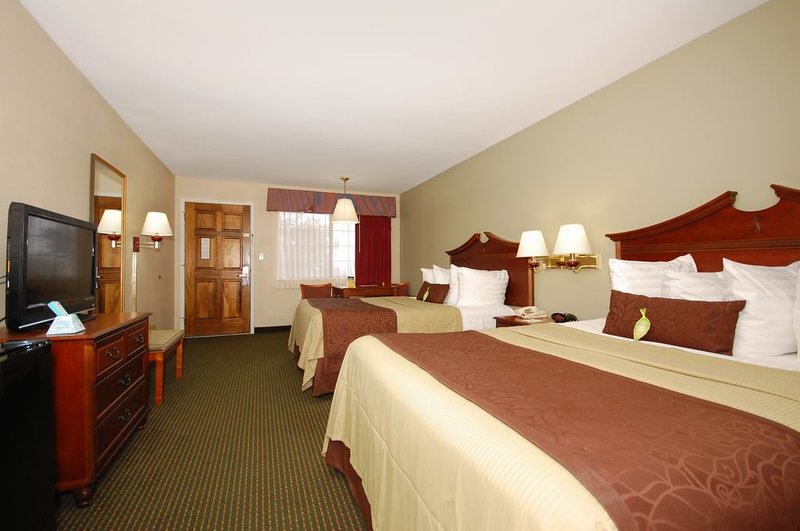 BEST WESTERN Inn Of Brenham - Brenham, TX