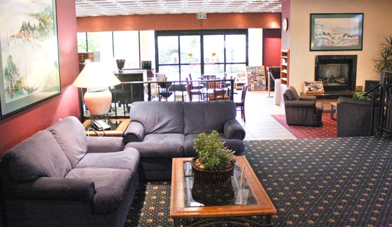 Best Western Plus South Coast Inn
