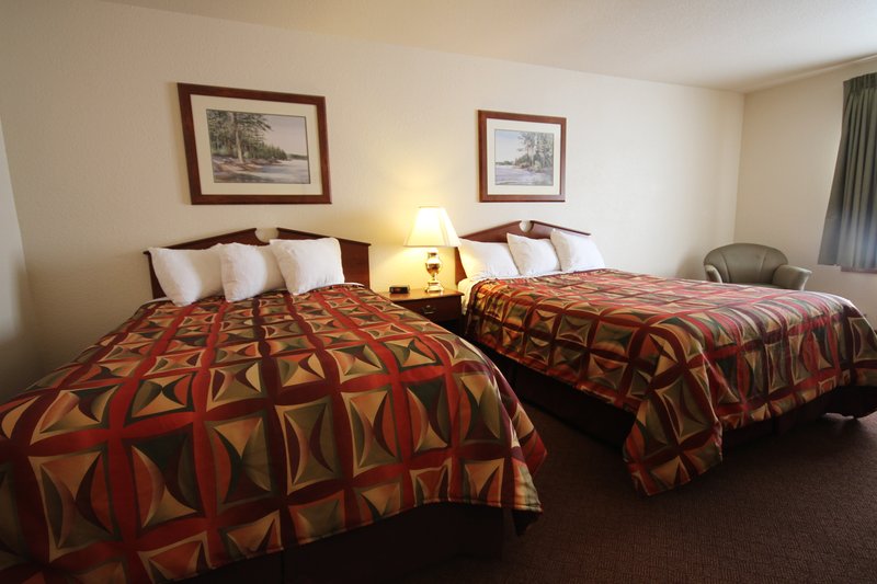 Best Western Country Inn - Ishpeming, MI