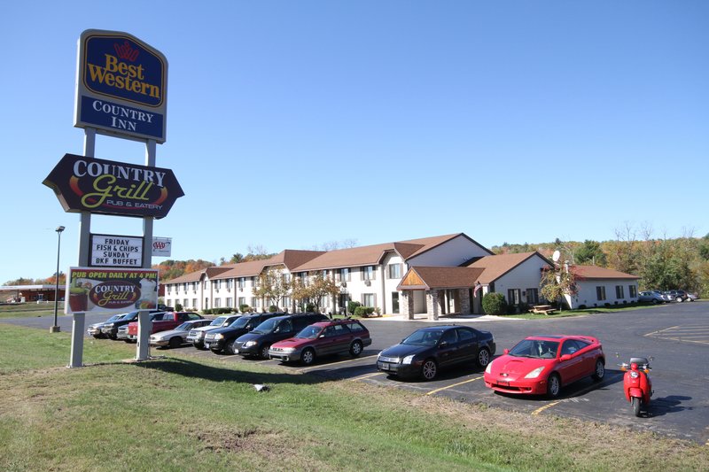 Best Western Country Inn - Ishpeming, MI