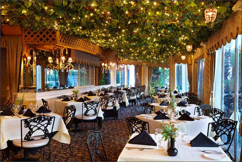 Melvyn's Restaurant & Lounge - Palm Springs, CA