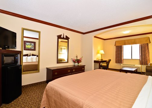 Quality Inn & Suites - Beaumont, TX