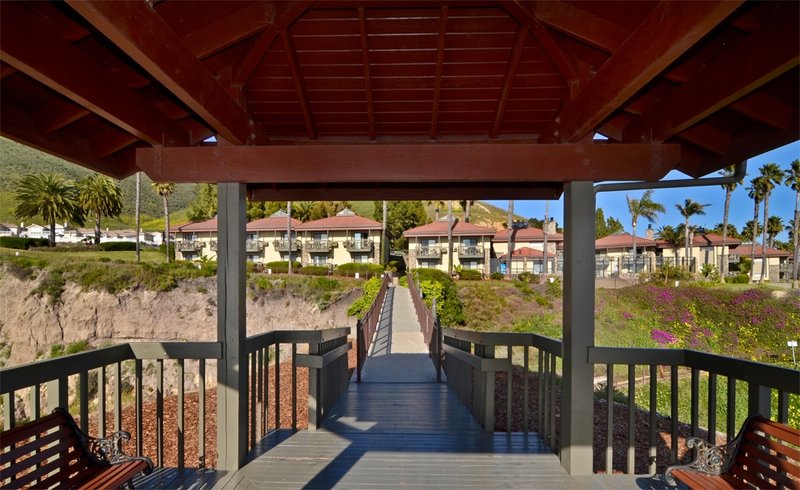 BEST WESTERN PLUS Shelter Cove Lodge - Pismo Beach, CA