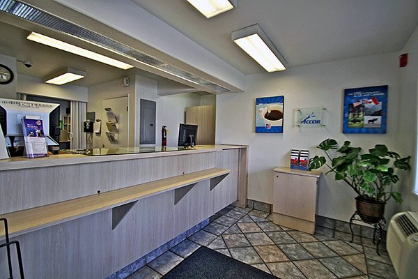 Motel 6 - Rhome, TX