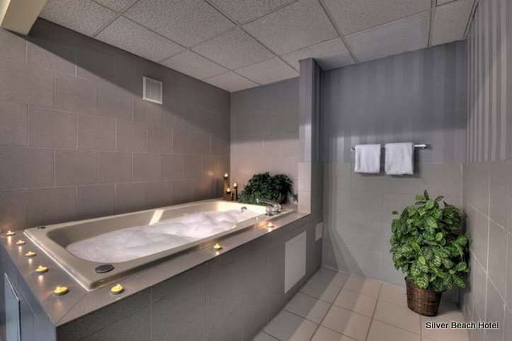 Silver Beach Hotel - Saint Joseph, MI