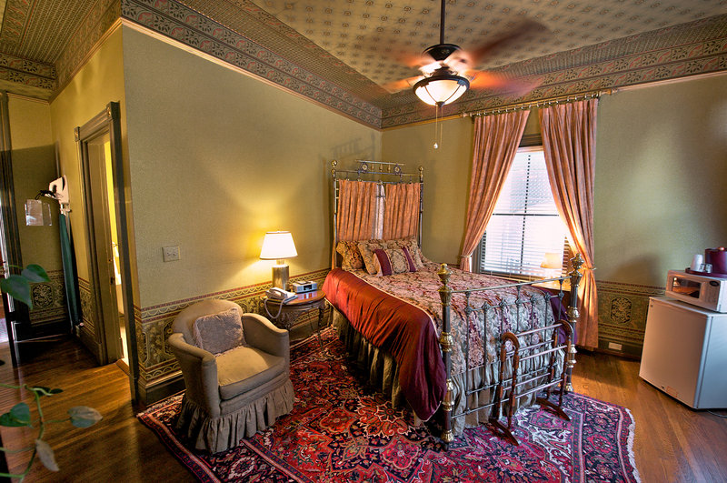 The victoria - Anniston, AL