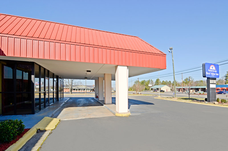 Americas Best Value Inn - Sanford, NC