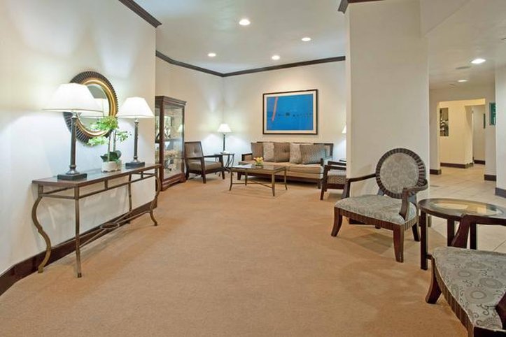 Holiday Inn - Long Beach, CA