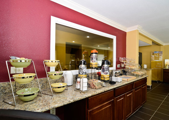 Quality Inn & Suites-Escondido - Escondido, CA