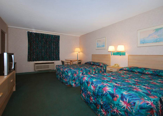 Econo Lodge - Forsyth, GA