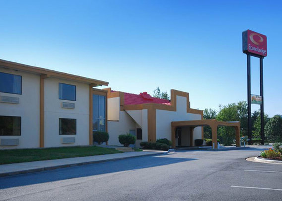 Econo Lodge - Forsyth, GA