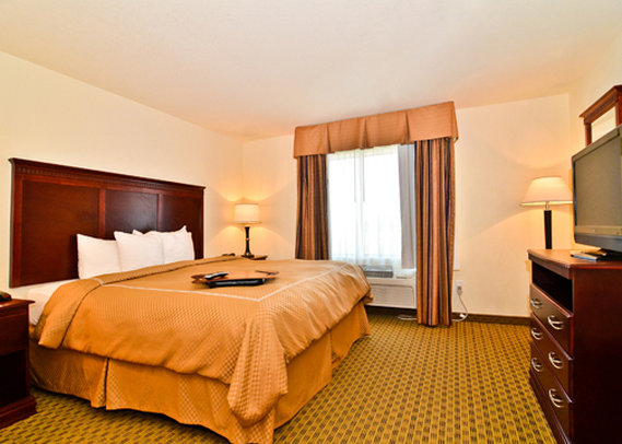 Comfort Suites - Ennis, TX