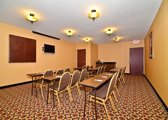 Comfort Suites - Ennis, TX