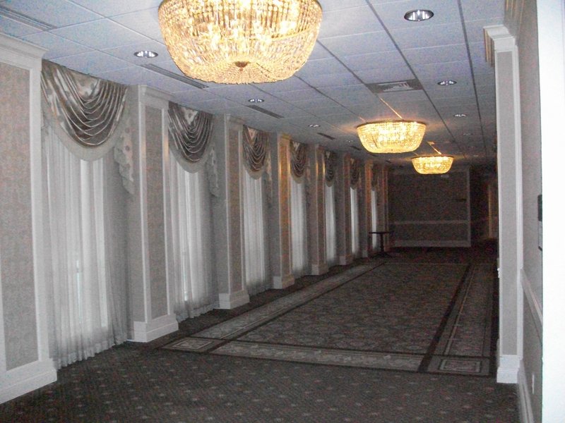 Crowne Plaza - Saint Louis, MO