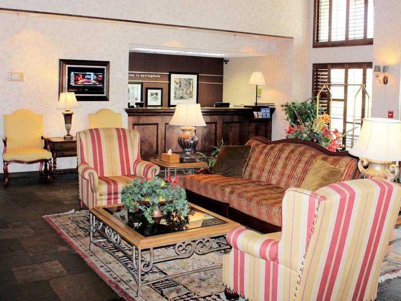 Hampton Inn & Suites Springdale - Springdale, AR