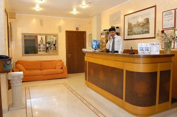 Adriatic Hotel - Lobby