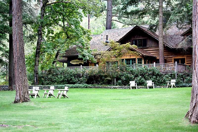 Weasku Inn - Grants Pass, OR