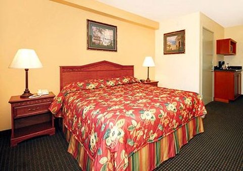 Econo Lodge - Encinitas, CA