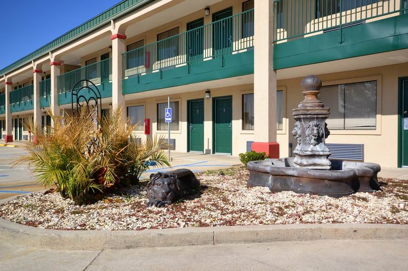 Lexington Inn - Hammond, LA