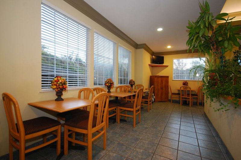 Best Western - Willits, CA