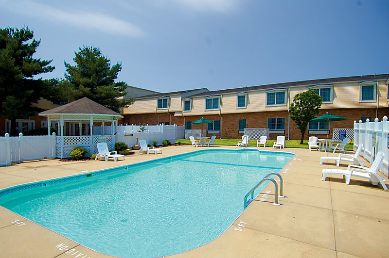 Americas Best Value Inn & Suites - Sikeston, MO