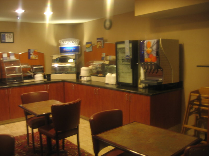 Holiday Inn Express LA JUNTA - Billings, MT