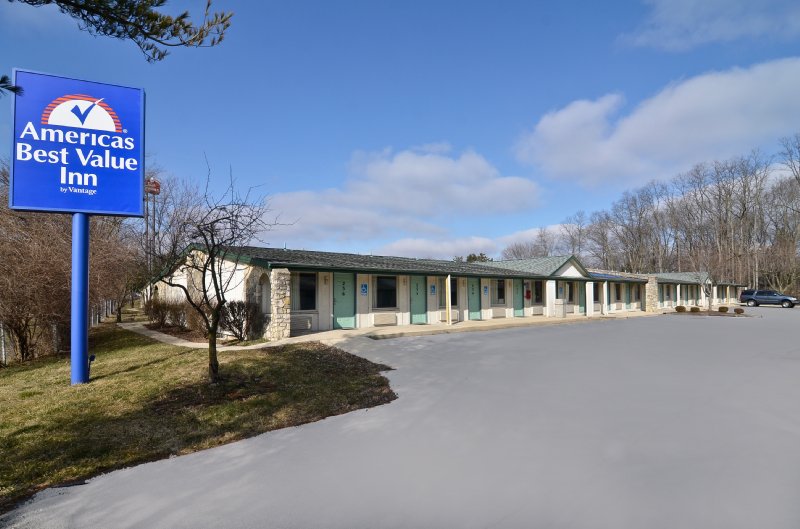 Americas Best Value Inn - Englewood, OH