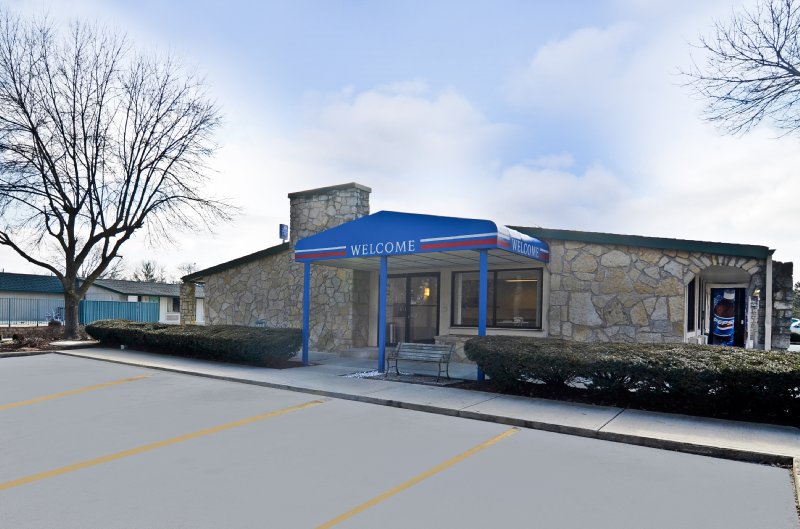 Americas Best Value Inn - Englewood, OH