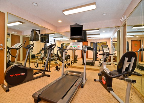 Quality Inn - Woodstock, IL