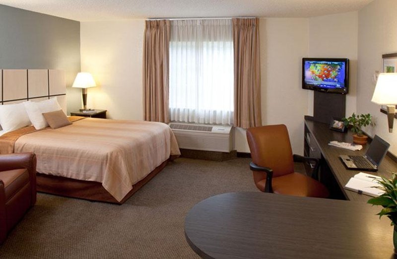 Candlewood Suites-Plano-Frisco - Garland, TX