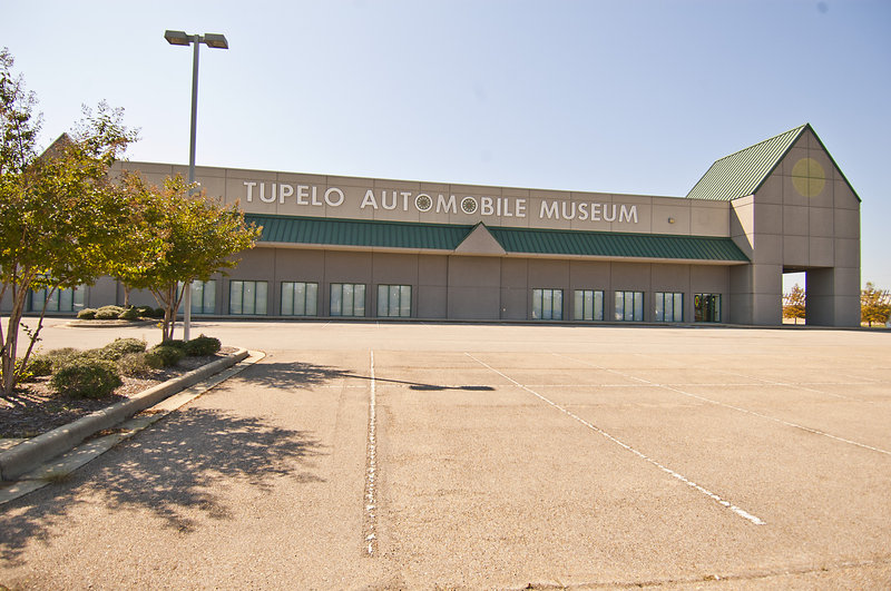 Holiday Inn Express & Suites TUPELO - Tupelo, MS