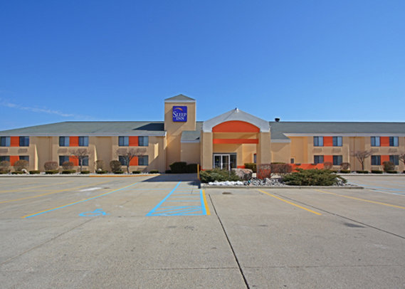 Sleep Inn - Dewitt, MI