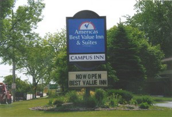 Americas Best Value Inn - Whitewater, WI