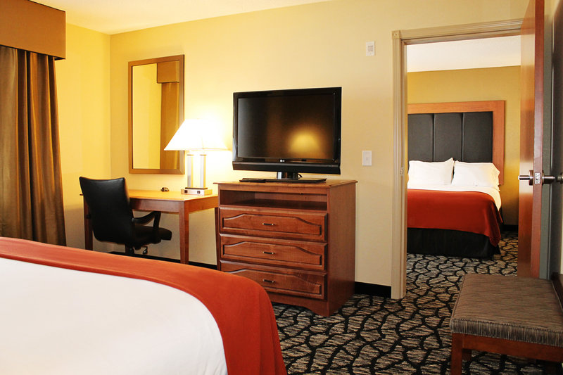 Holiday Inn Express Hotel & Suites - Grand Junction, CO