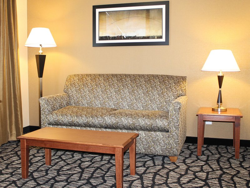 Holiday Inn Express Hotel & Suites - Grand Junction, CO