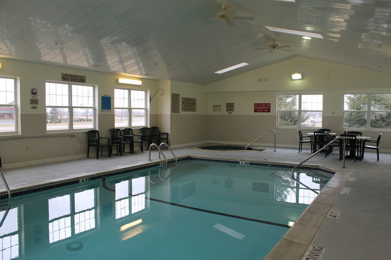 Country Inn & Suites By Radisson Dundee Mi - Dundee, MI