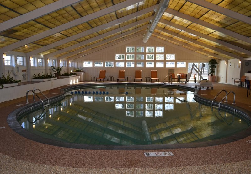 Courtyard By Marriott Cape Cod Hyannis - Hyannis, MA