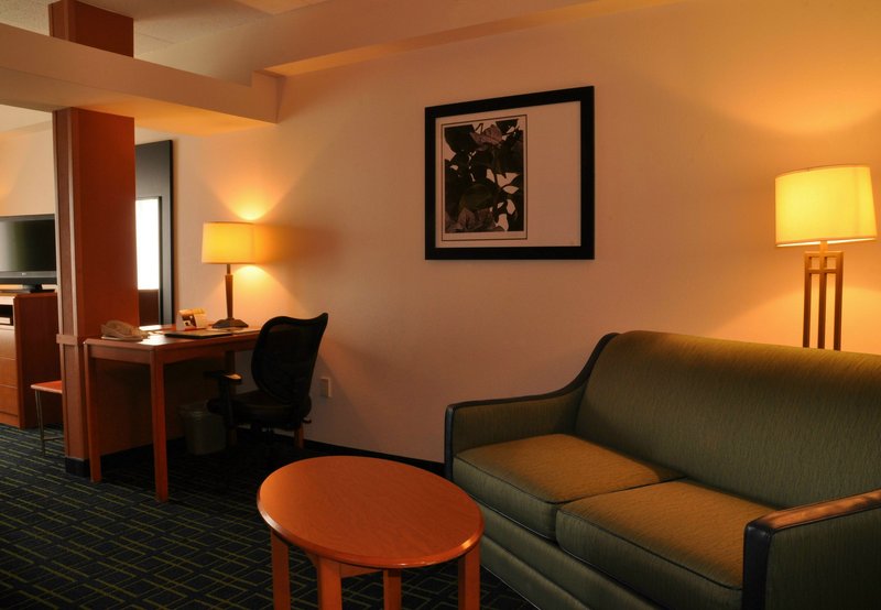 Fairfield Inn & Suites By Marriott Christiansburg - Christiansburg, VA