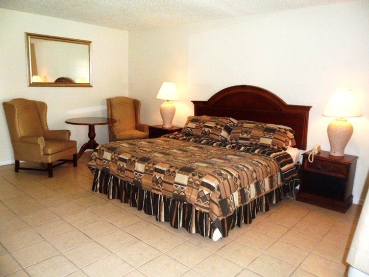 Red Carpet Inn - Houma, LA