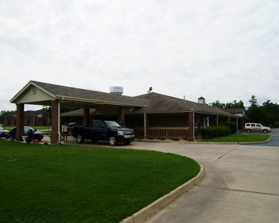 Redwood Inn - White Hall, AR