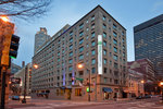 Holiday Inn Express Hotel & Suites