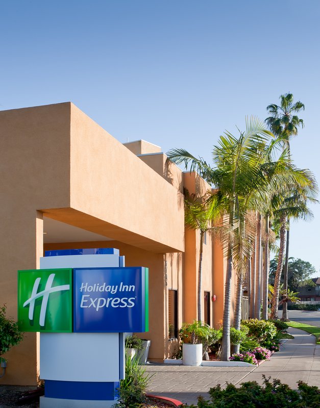 Holiday Inn Express & Suites SACRAMENTO NE CAL EXPO - La Jolla, CA