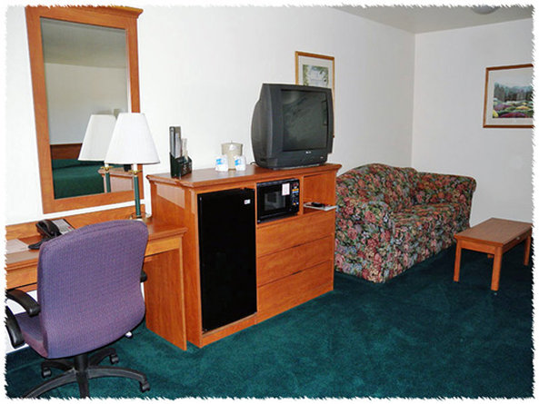 Econo Lodge - Austin, MN