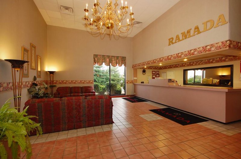 Ramada By Wyndham Murfreesboro - Murfreesboro, TN