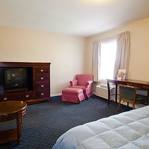 Rockford Alpine Inn & Suites - Rockford, IL