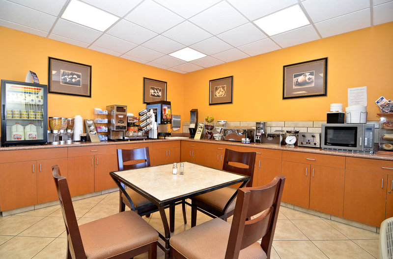 Best Western Country Park Hotel - Tehachapi, CA
