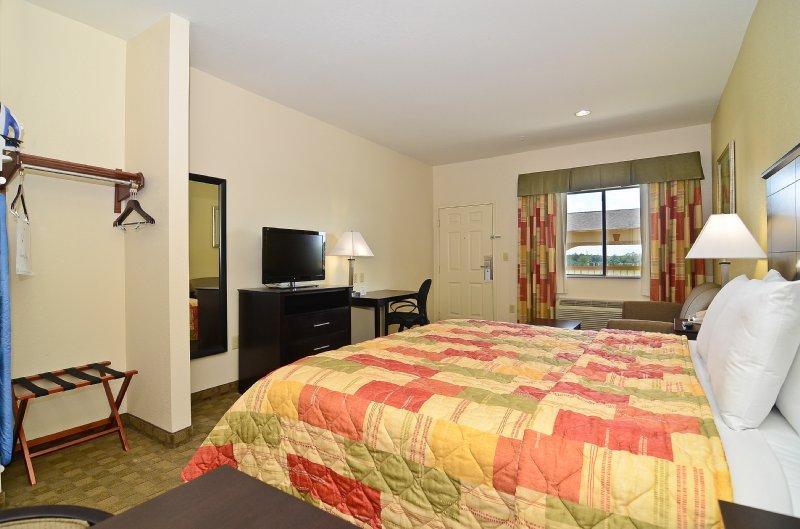 Americas Best Value Inn & Suites Tomball - Tomball, TX