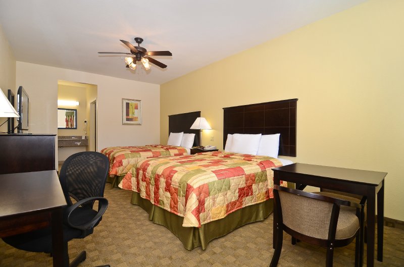 Americas Best Value Inn & Suites Tomball - Tomball, TX