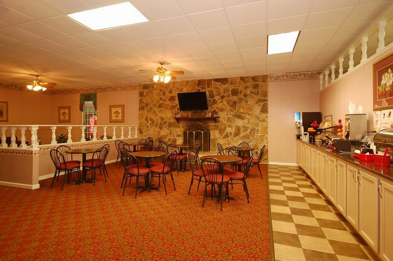 Ramada By Wyndham Murfreesboro - Murfreesboro, TN